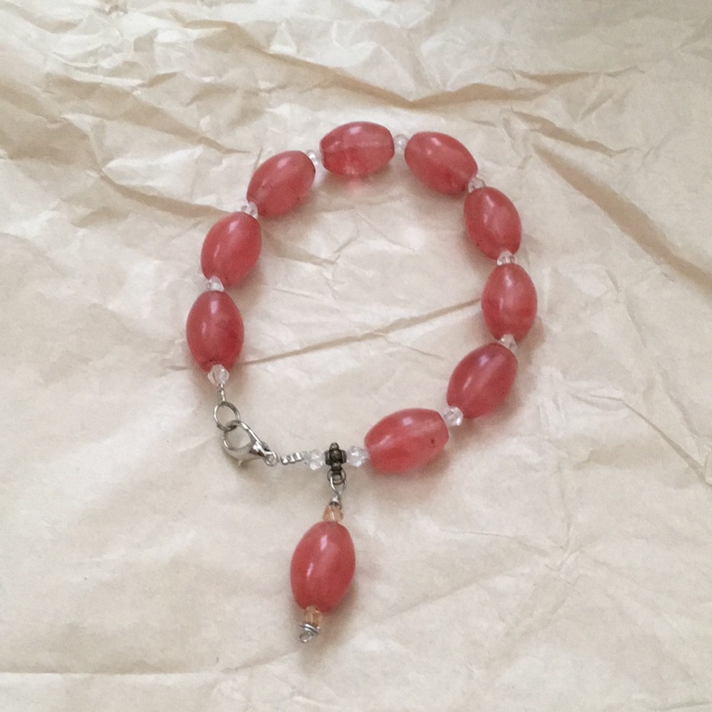 💥FREE SHIPPING on 2 or more items Statement💥Bracelet in Peach 🍑